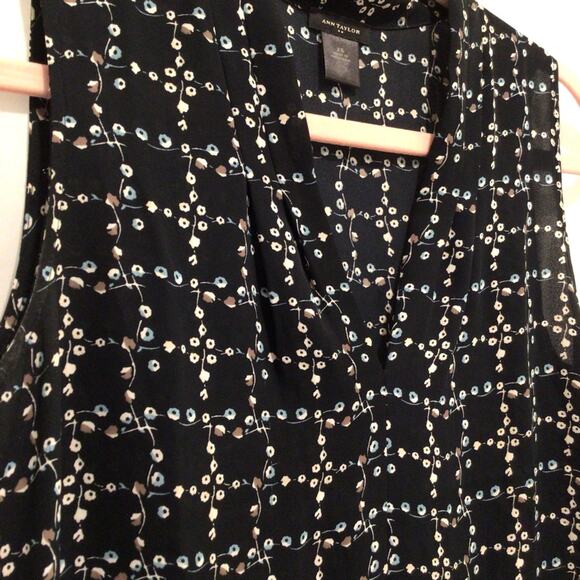 ANN TAYLOR V-Neck Sleeveless Liberty Floral Print Top size XS - Picture 5 of 5